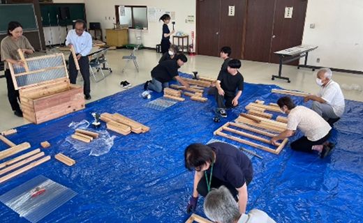 キエーロ・ワークショップでは、木材を使ってキエーロを製作した。それぞれ自宅に持ち帰り、生ごみの減量に取り組んでいる。