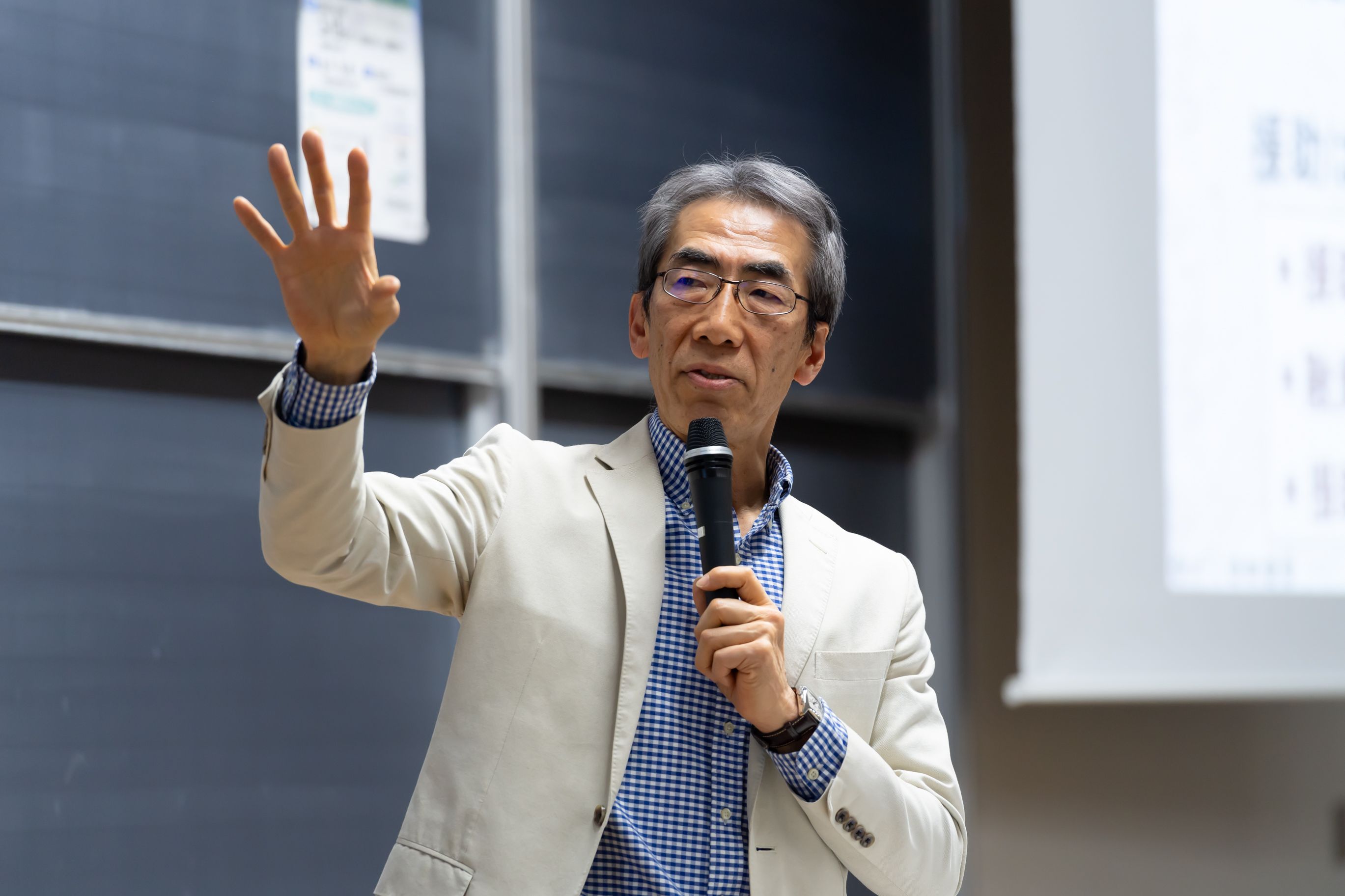 オープンカレッジ特別講座　「アジア発展途上国におよぶ中国パワー　―― 現地に見るその実態 ――」を開催しました