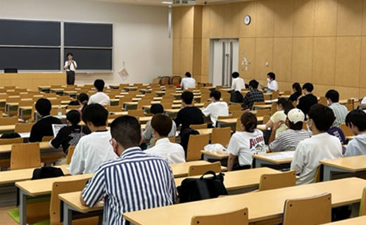 学生対象の消費トラブルに関する講演会