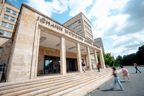 フランクフルト大学_写真.jpg