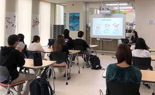 2025年度春学期に長期留学を終えた学生による留学成果報告会を開催
