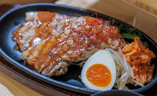 アツアツ鉄板メニュー