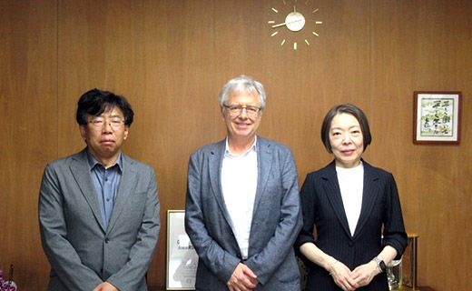 フランツ・ヴァルデンベルガー所長が本学を訪問