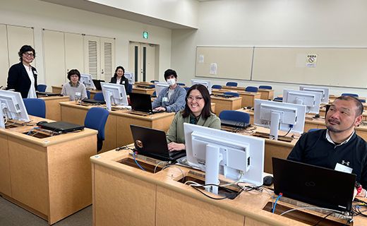 全学共通カリキュラム外国語科目群「英語」部門（全カリ英語）のFD（ファカルティ・ディベロップメント）ミーティング