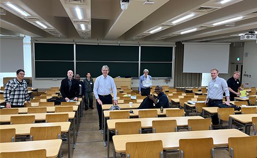 全学共通カリキュラム外国語科目群「英語」部門（全カリ英語）のFD（ファカルティ・ディベロップメント）ミーティング