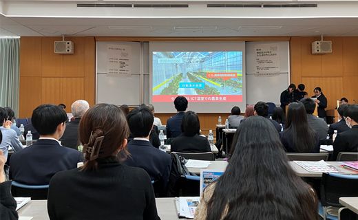 高校生学習発表会の様子